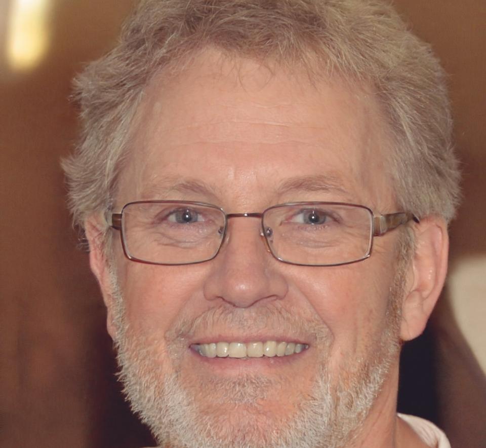Portrait von Lennard Hoffmann, Finanzberater